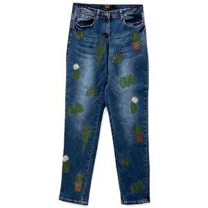L&B LUCKY & BLESSED Boyfriend Jeans with Cactus Embroidery! Size 6